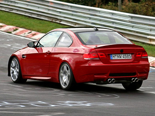 BMW продолжает гонять по Нордшляйфе купе M3