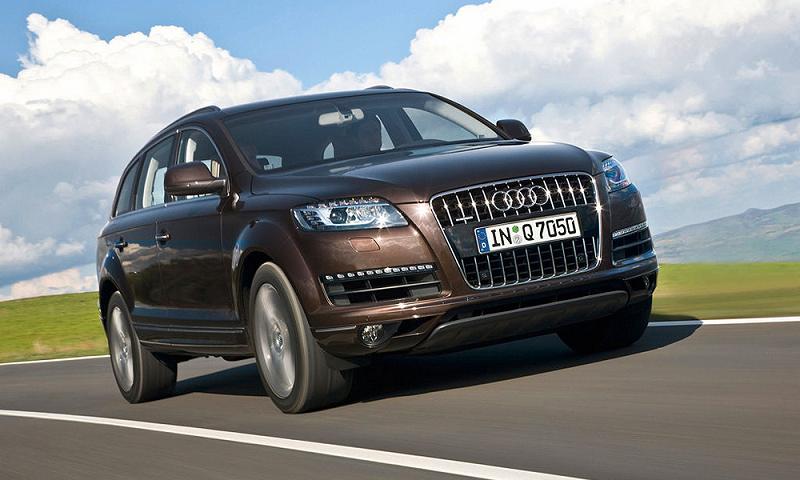 Audi представляет Q7 с новыми двигателями в России 