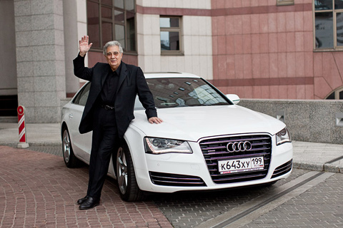 Пласидо Доминго на Audi A8 прибыл на московский концерт