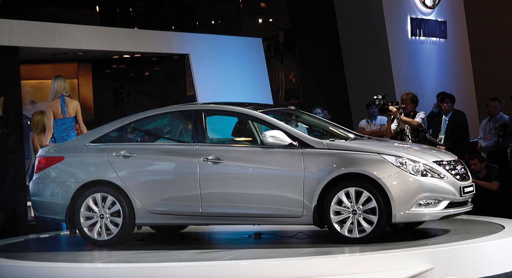 Эксперты проверяют безопасность Hyundai Sonata и VW Jetta