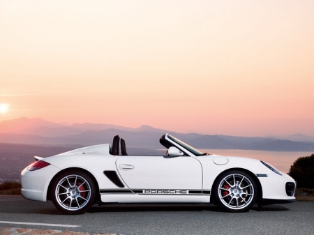 Porsche Boxster стал черным