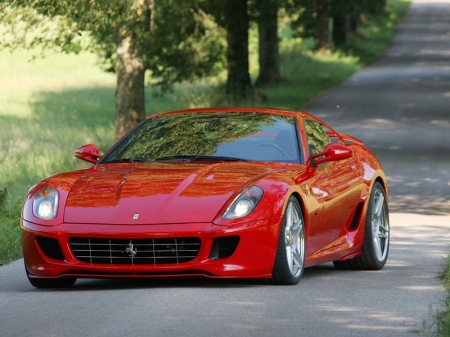 Ferrari 599 прокачали дважды