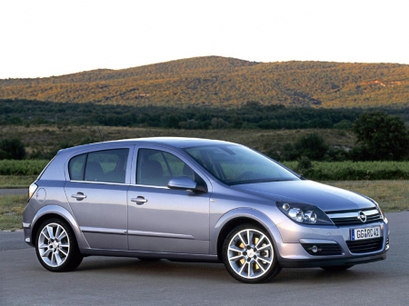 Opel Astra в России