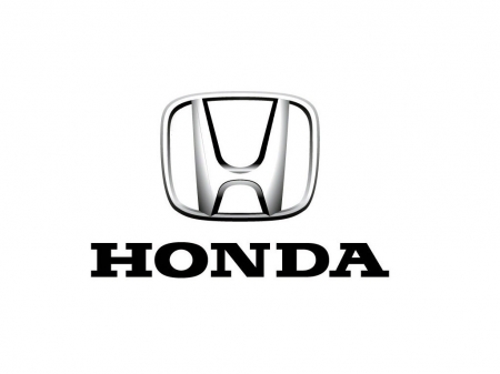 Honda отличилась на выставке в автосалоне
