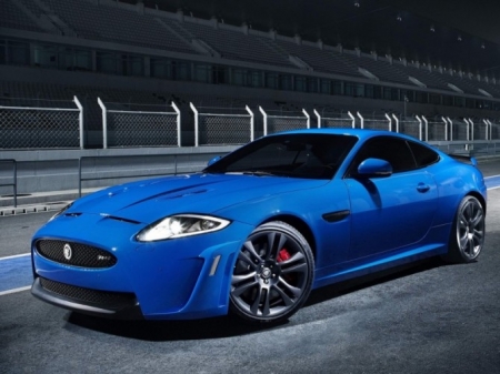 Jaguar XKR-S самая мощная массовая модель