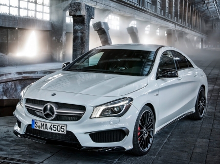 Mercedes CLA 45 AMG – ждали и дождались!