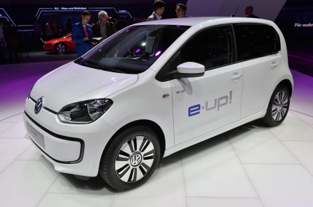 Volkswagen E-Up! и E-Golf ждет соперничество